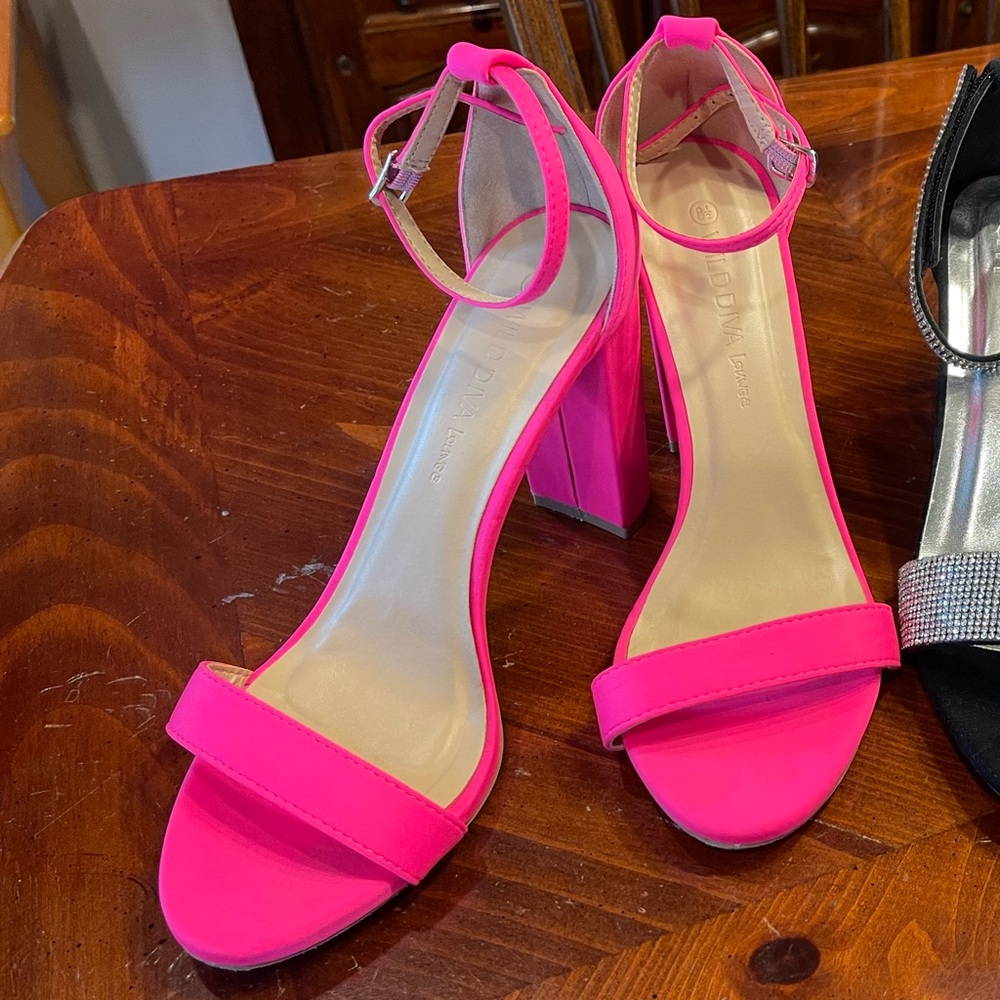Chunky pink heels. Beautiful & bright!